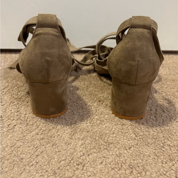 Torrid Taupe Faux Suede Wrap Heels 11WW - Picture 3 of 9